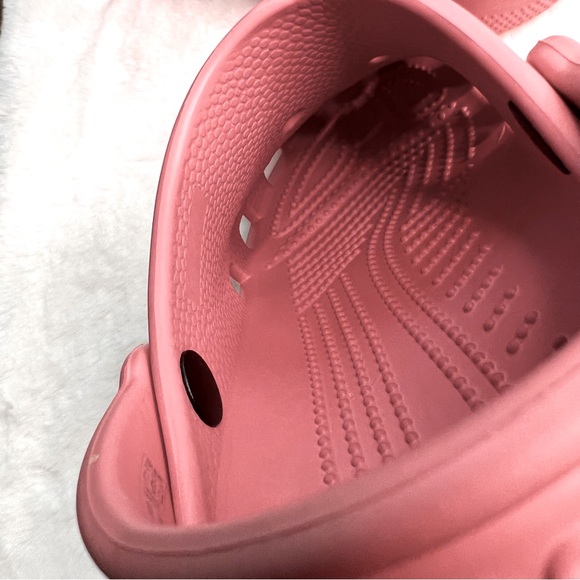 Crocs Watermelon (Dusty Rose) Size M 4 W6
UNISEX - Picture 10 of 12
